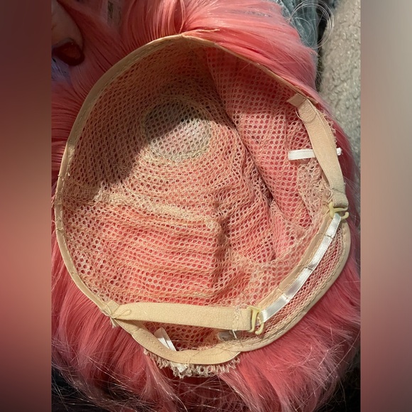 Pink Wig - Picture 6 of 6